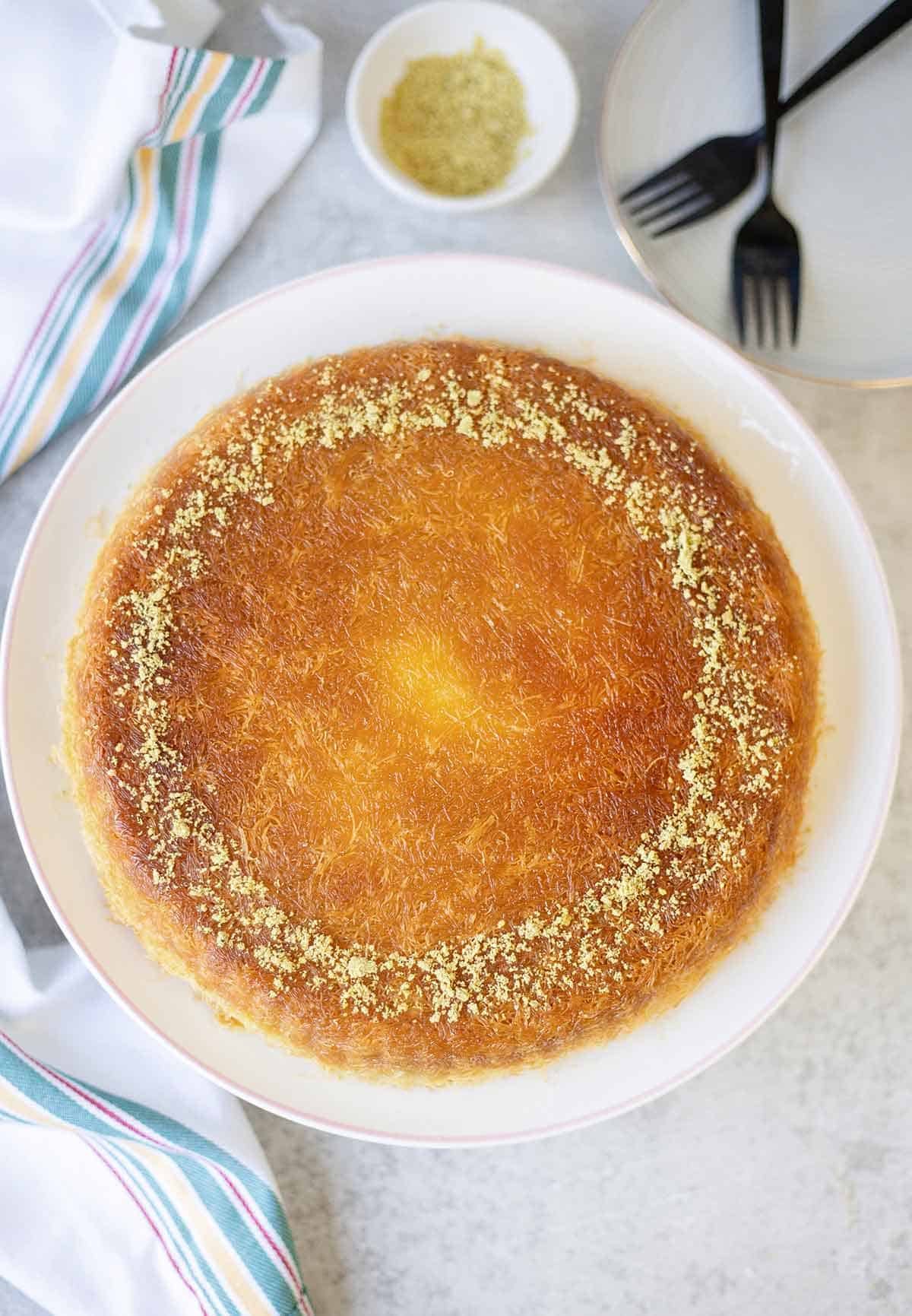 Finished golden kunafa
